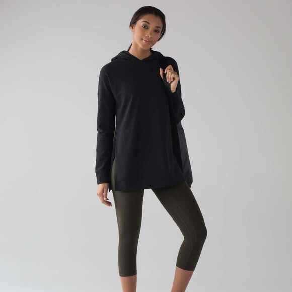 lululemon athletica Tops - Georgeous Lululemon athletica Cut Above Hoodie black ⚫️ size 6